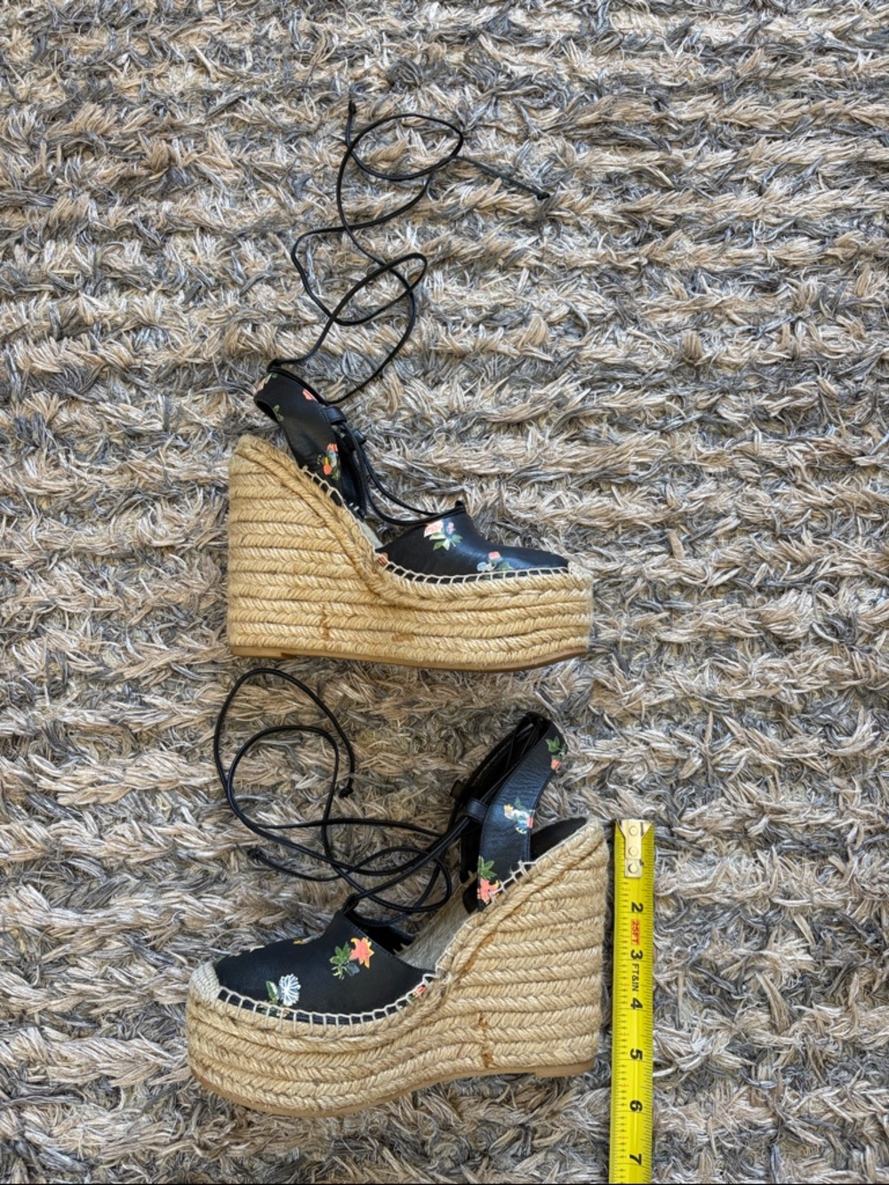 Saint Laurent Natural Raffia Wedges with Black Floral Ties 36 - Picture 3 of 13